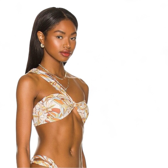 L*Space Mick Soulshine Bikini Top - Picture 4 of 16